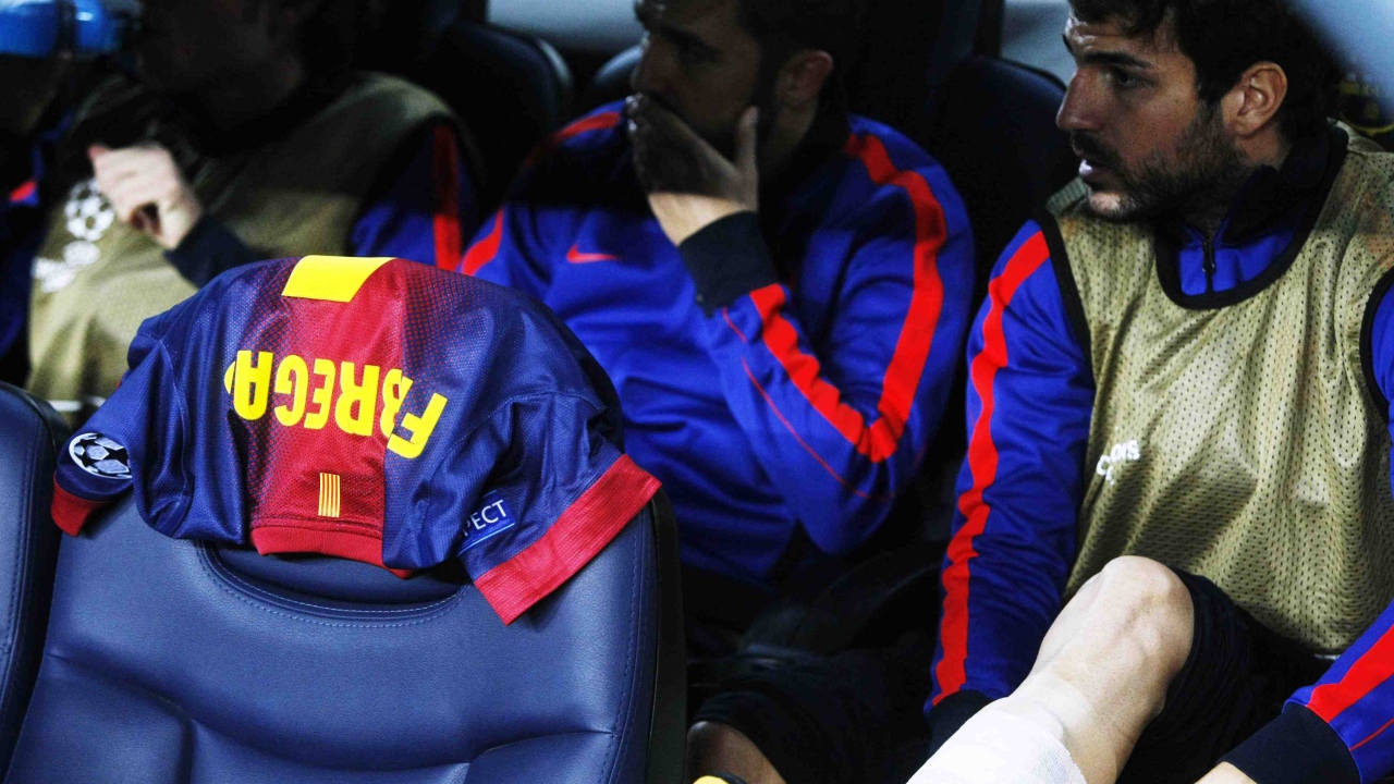 Барселона Франсеск Фабрегас в машине