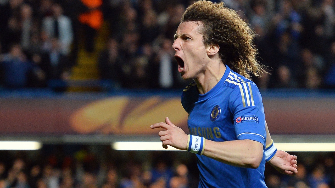 Защитник Челси Давид Луис забил гол