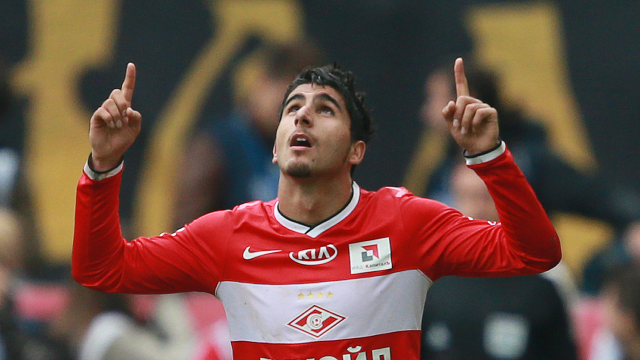 Полузащитник Спартака Дмитрий Комбаров