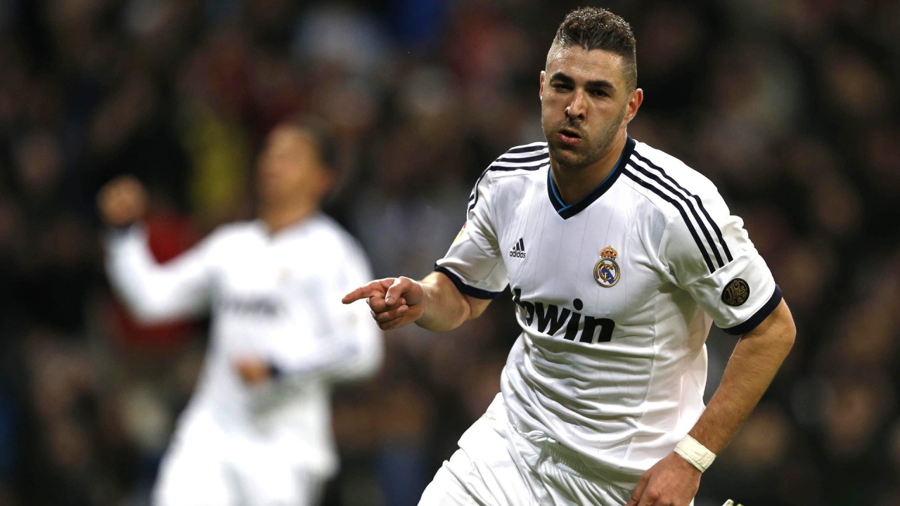  Игрок Реал Мадрида Карим Бензема после победы