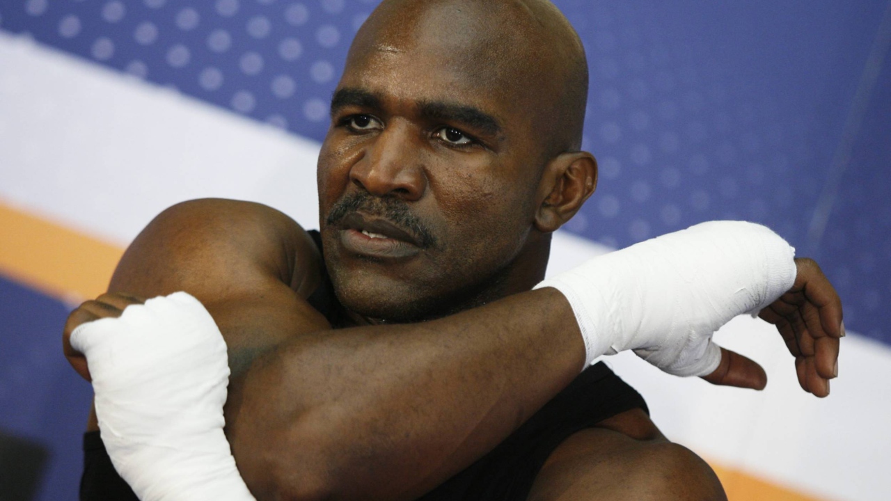 Чемпион мира по боксу Эвандер Холифилд