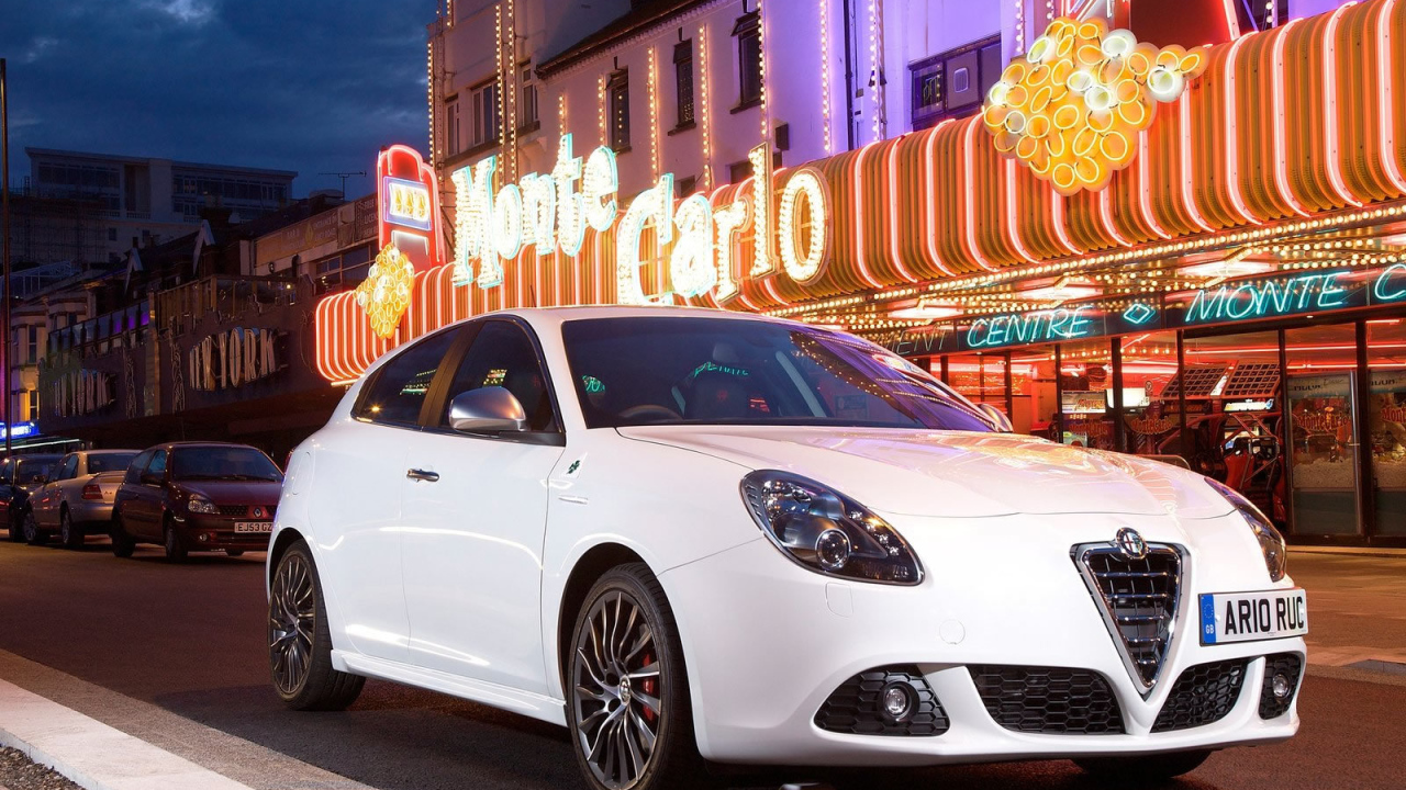 Надежный автомобиль Alfa Romeo giulia