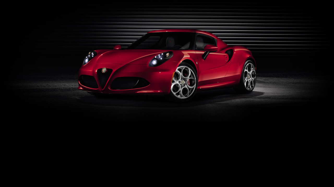 Тест драйв автомобиля Alfa Romeo 4c