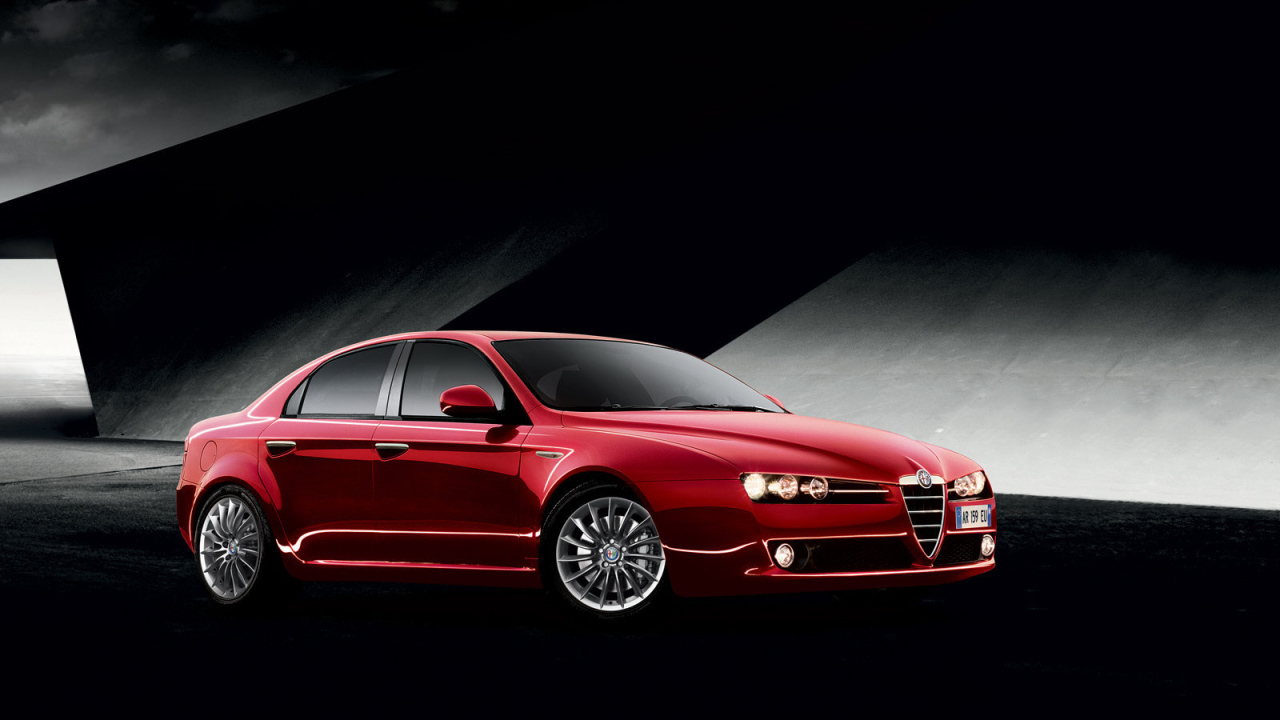 Новая машина Alfa Romeo 159