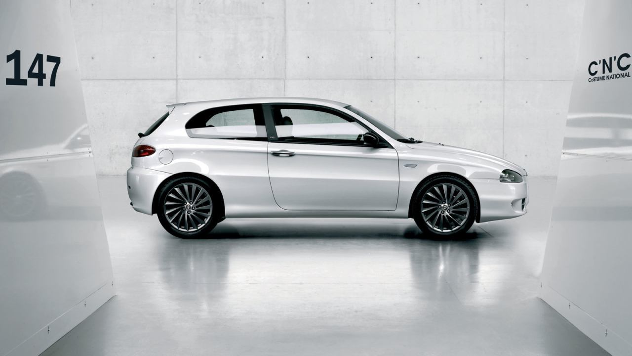 Надежный автомобиль Alfa Romeo 147