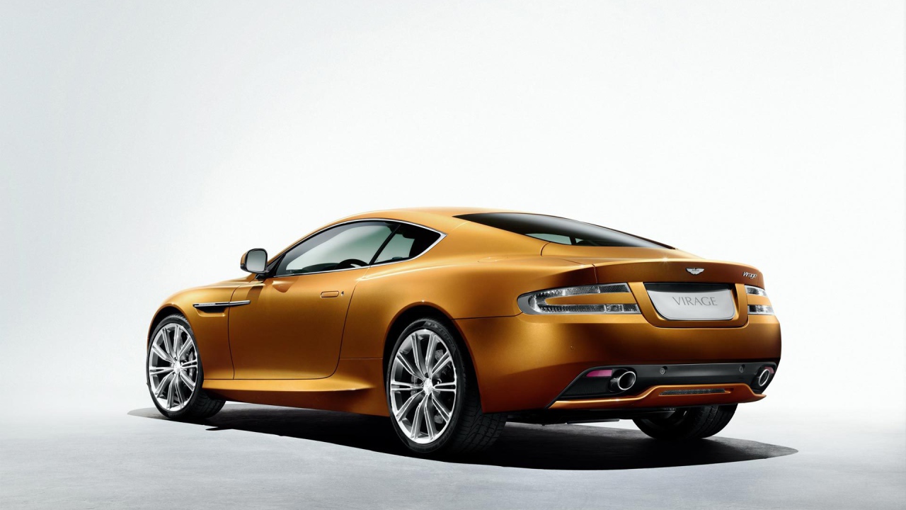 Красивый автомобиль Aston Martin virage в Москве