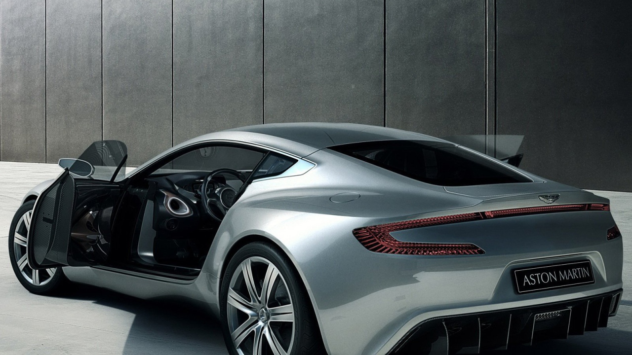 Фантастический Aston Martin one 77