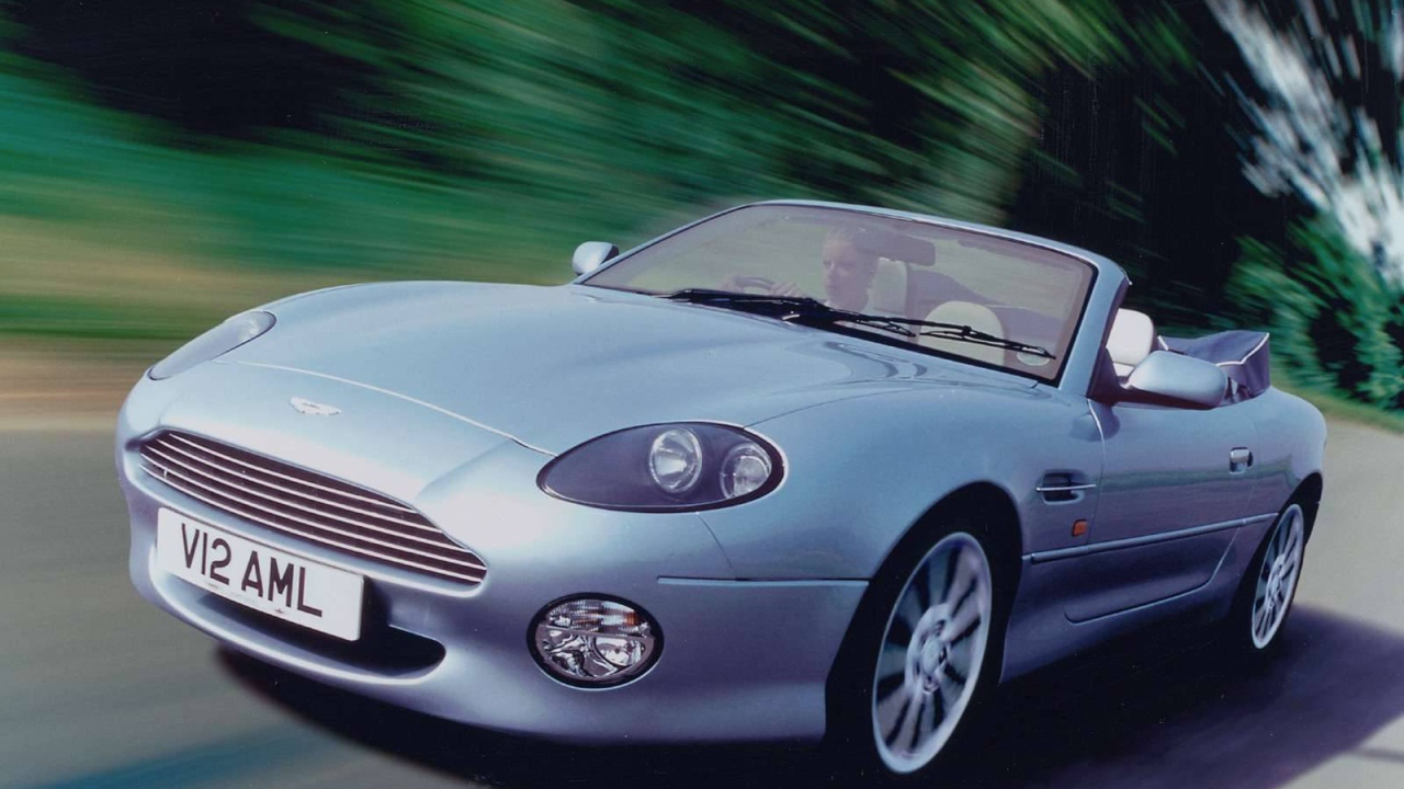Новая машина Aston Martin db7