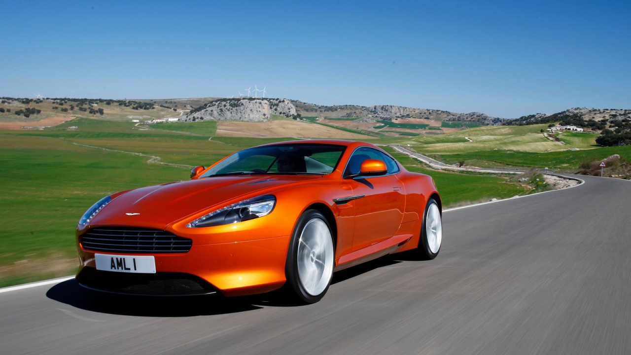 Новая машина Aston Martin virage