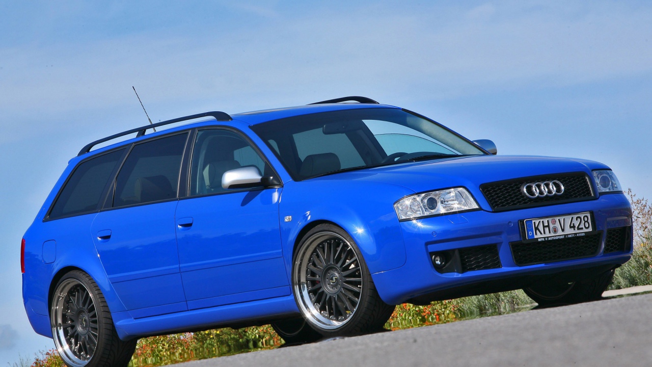 Автомобиль марки Audi модели c5