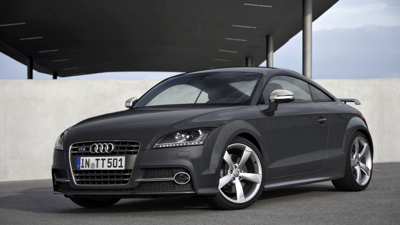 Новый автомобиль Audi TT 2014