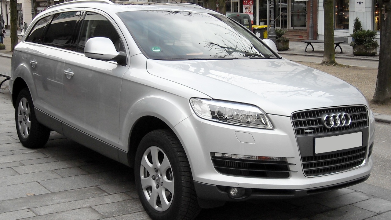 Городской зверь Audi Q7