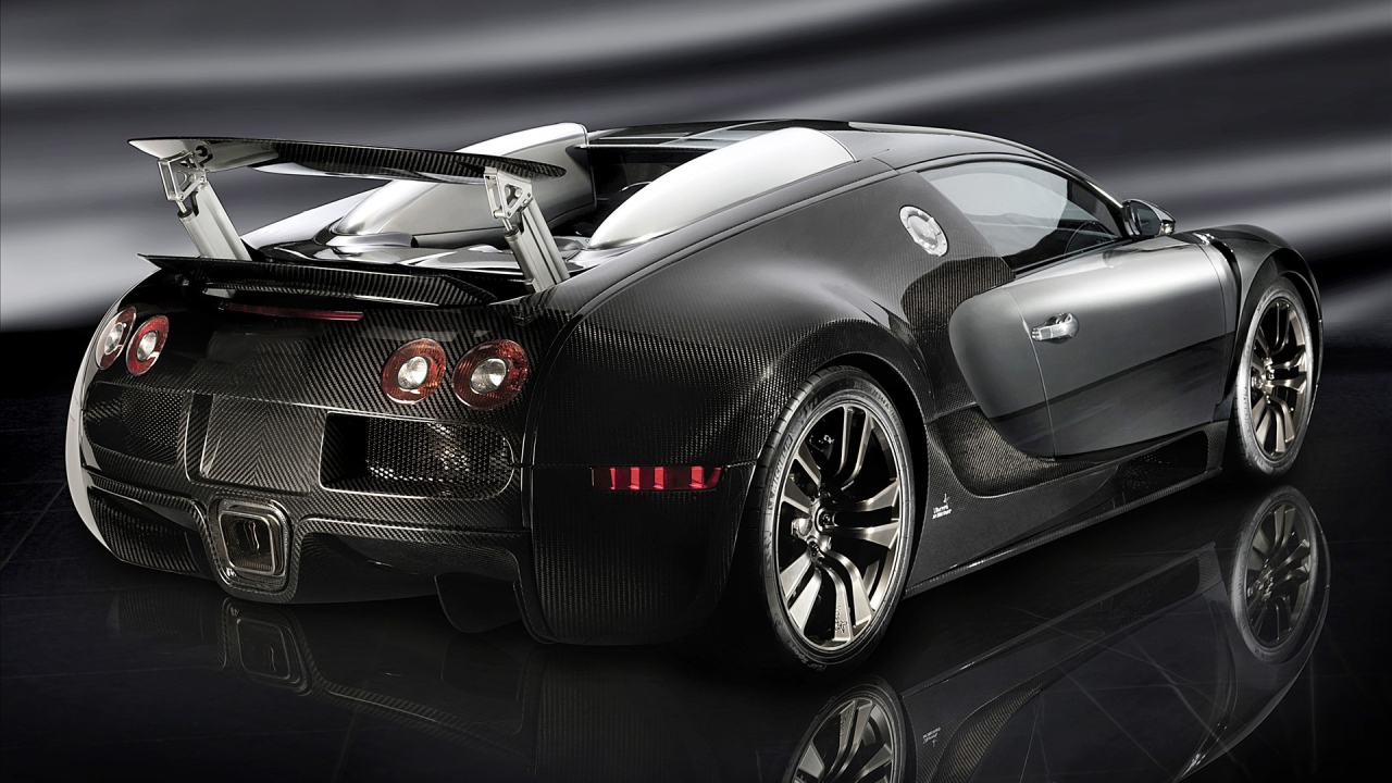 Черный Bugatti Veyron supersport 16.4