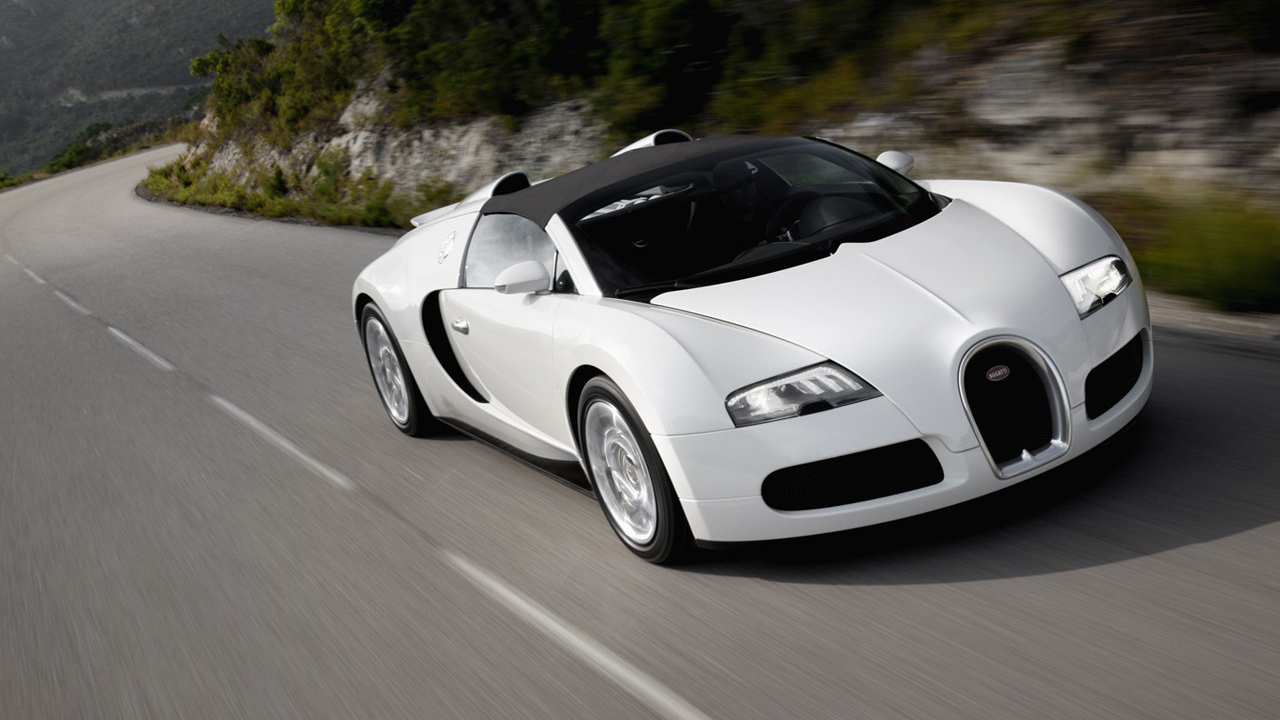 Bugatti Veyron supersport 16.4 на горной дороге