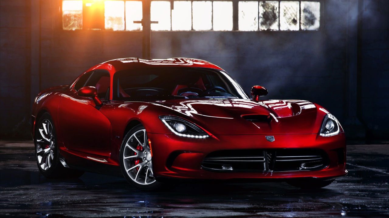 Автомобиль Dodge SRT Viper