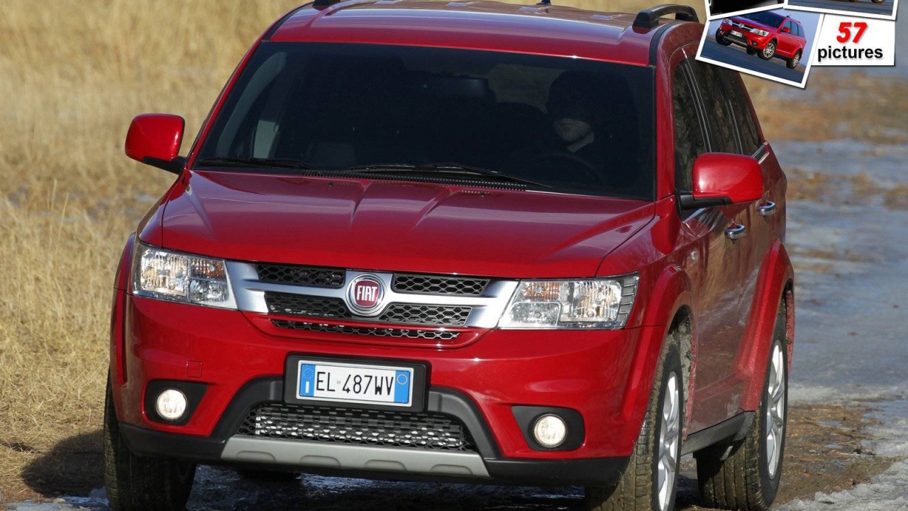 Красивый автомобиль Fiat Freemont в Москве