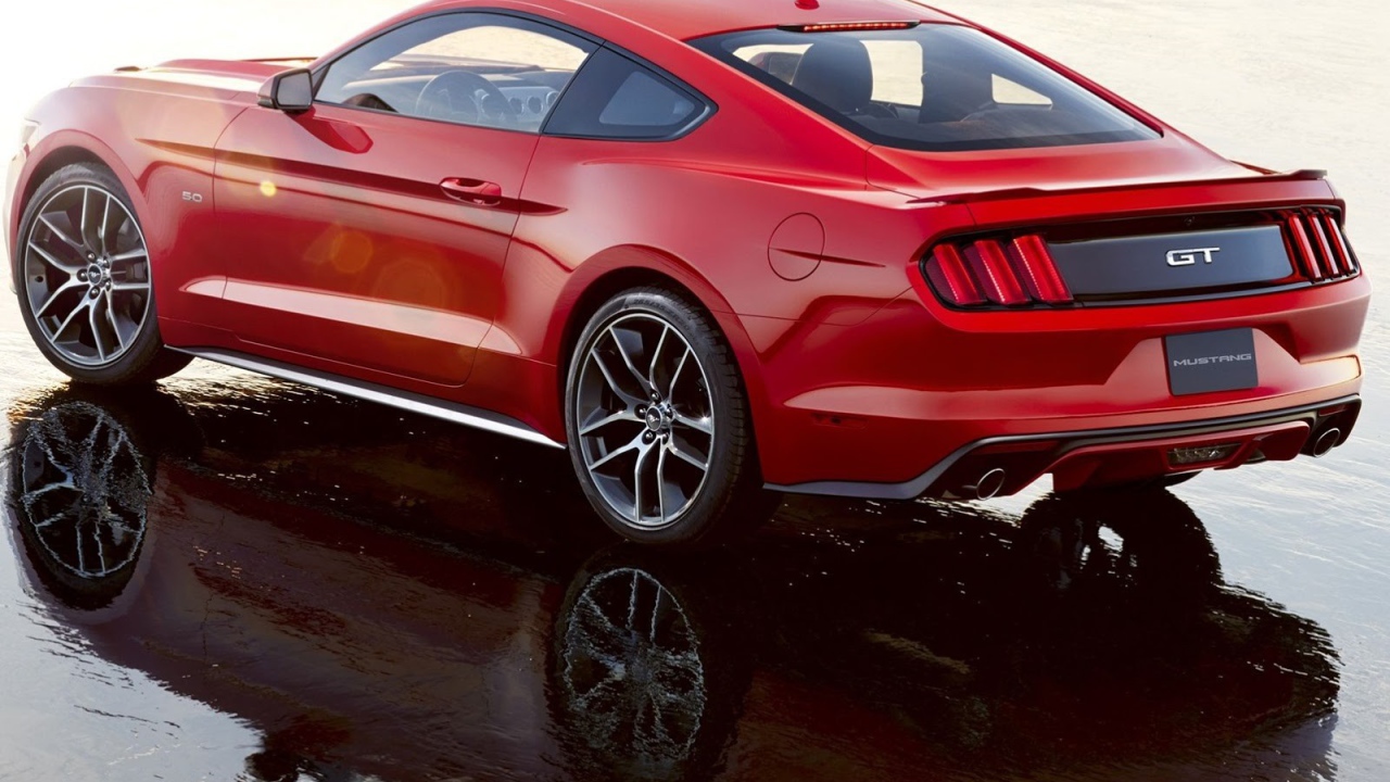 Новый автомобиль Ford Mustang 2014 года