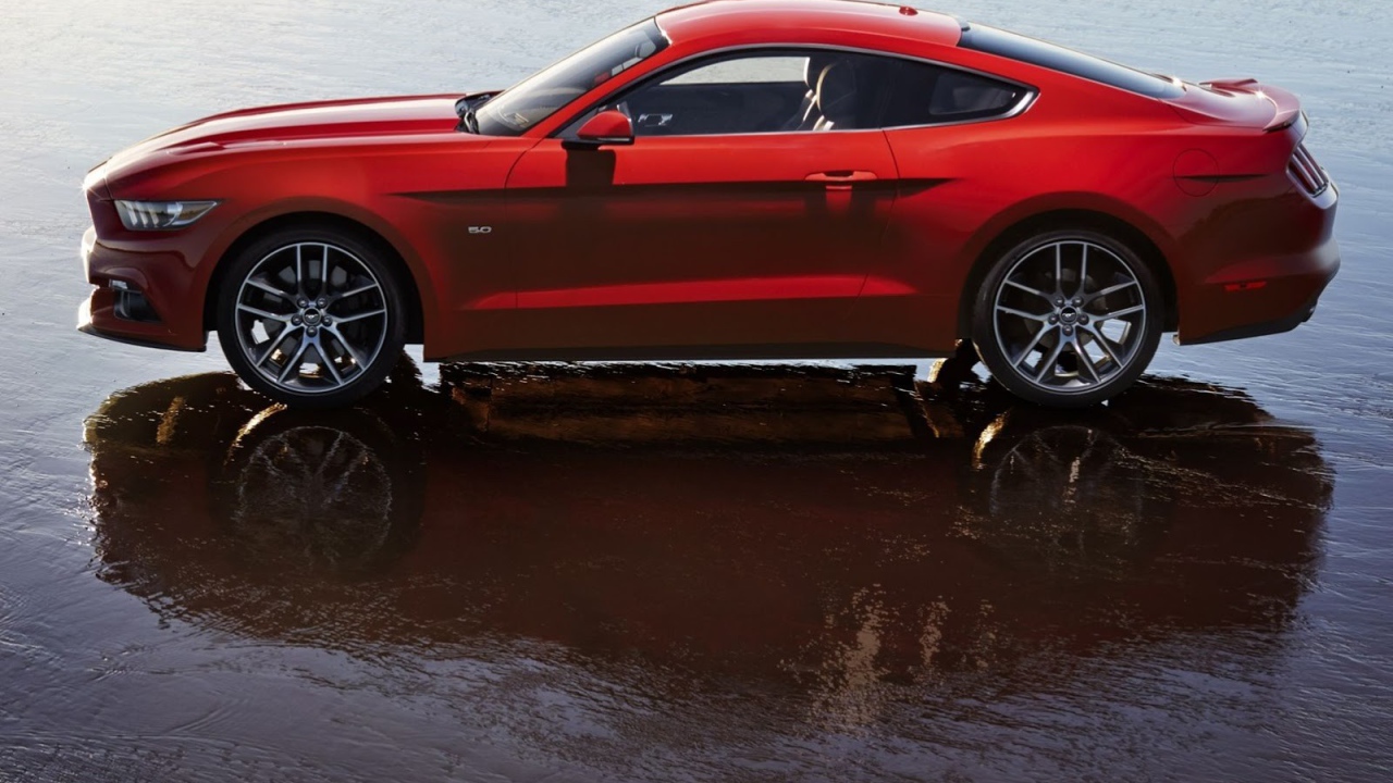 Тест драйв автомобиля Ford Mustang 2014 года