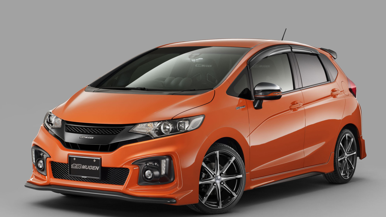 Автомобиль марки Honda модели Fit 2014