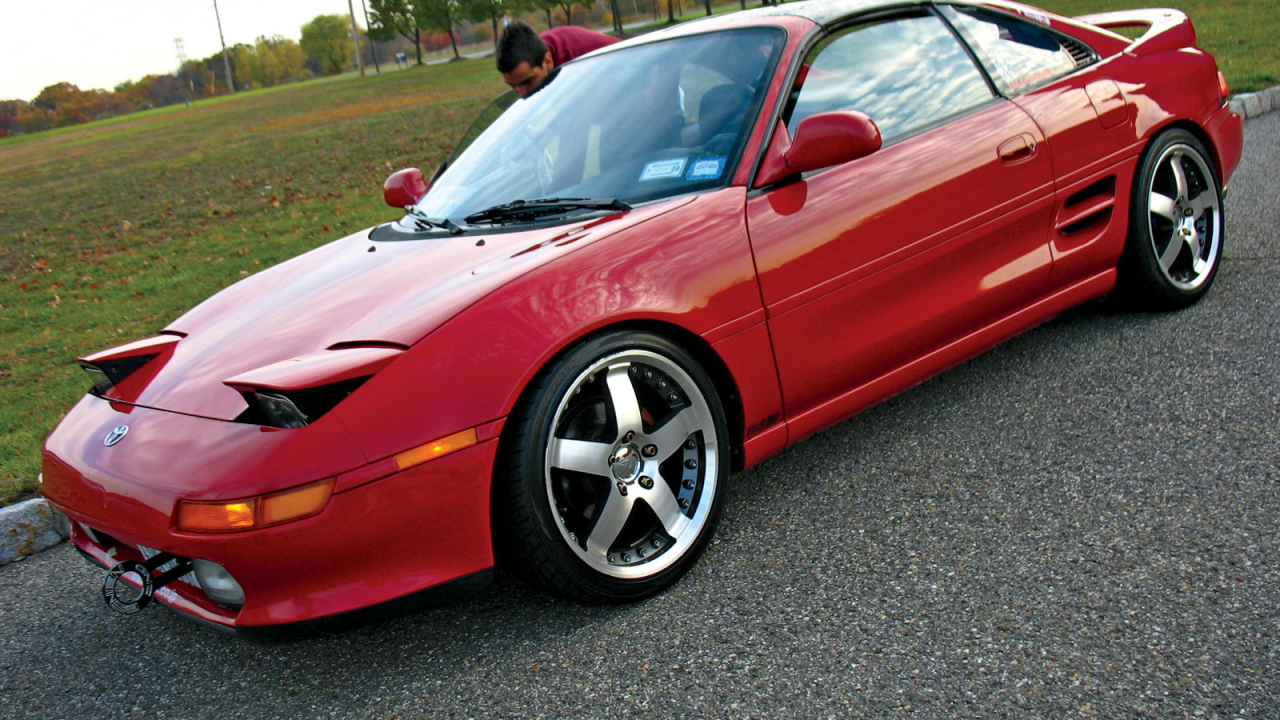 Автомобиль марки Honda модели Prelude club