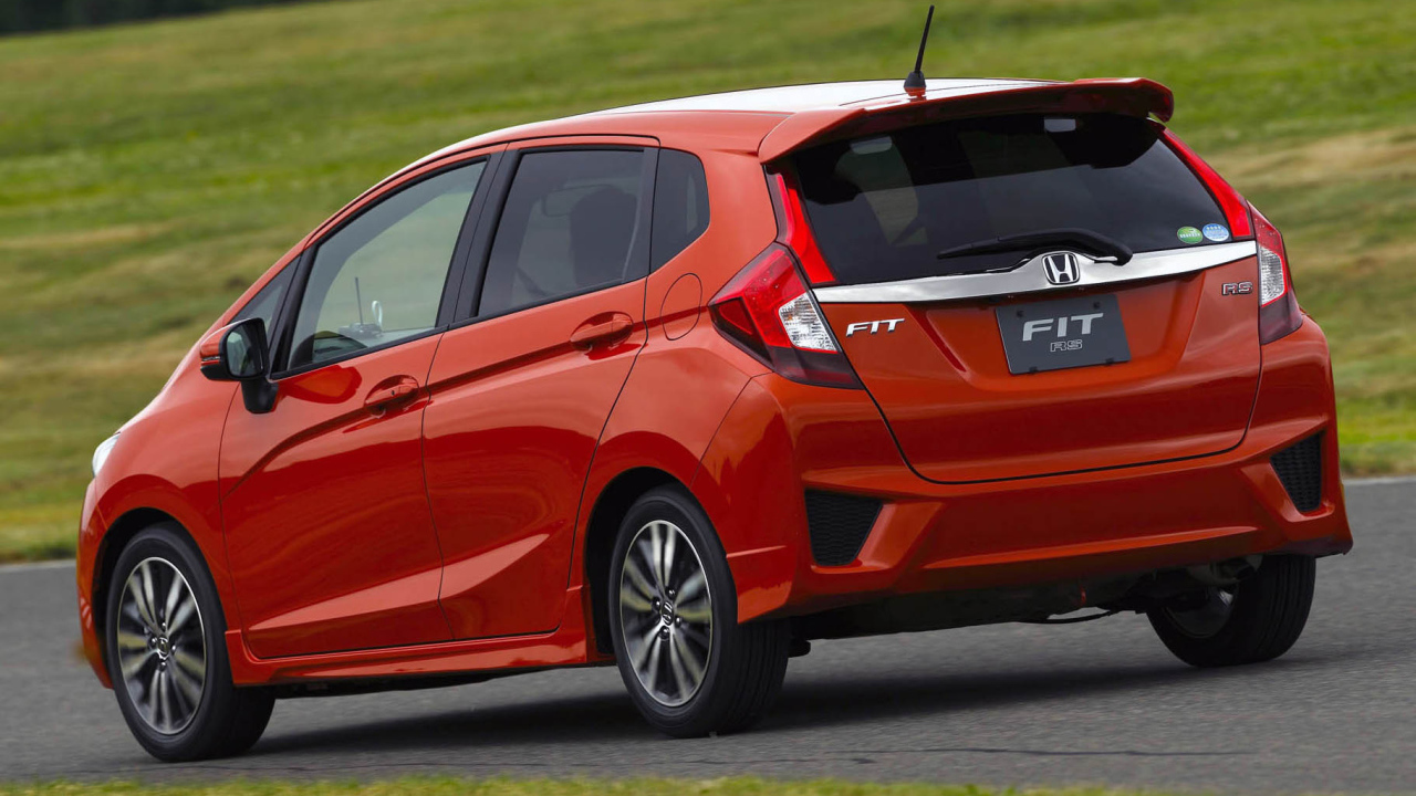 Новый автомобиль Honda Fit 2014
