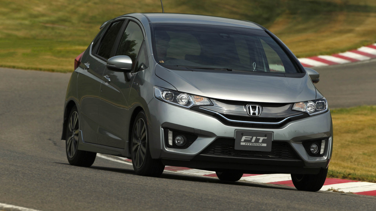Надежный автомобиль Honda Fit 2014