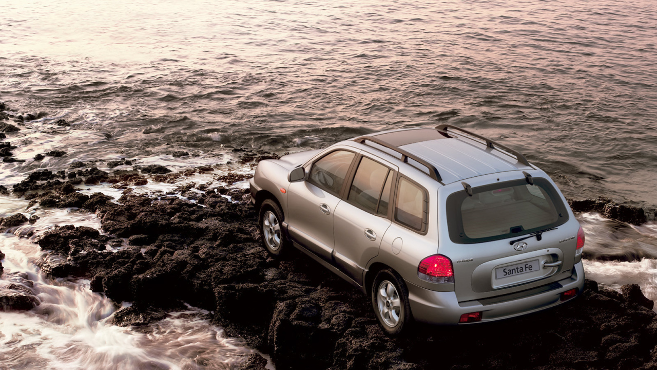 Надежный автомобиль Hyundai Santa fe