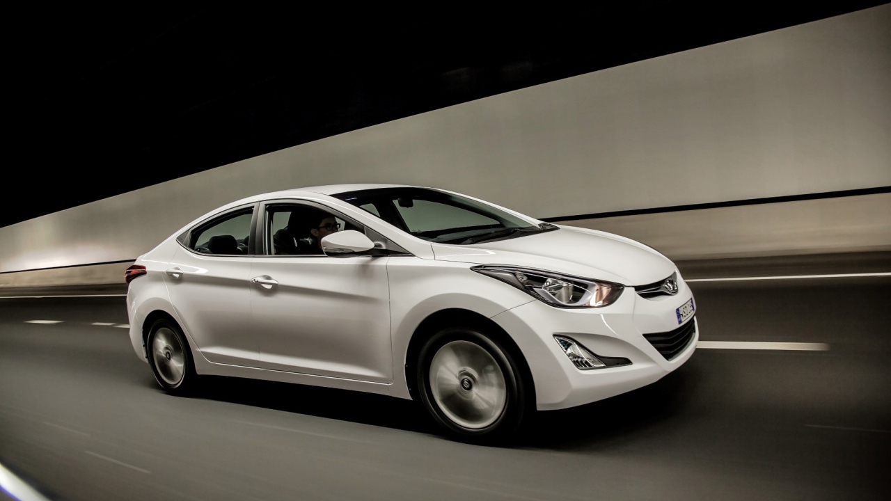 Тест драйв автомобиля Hyundai Elantra 2014