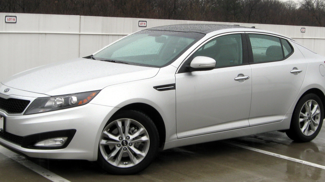 Новый автомобиль Kia Cadenza 2014 года