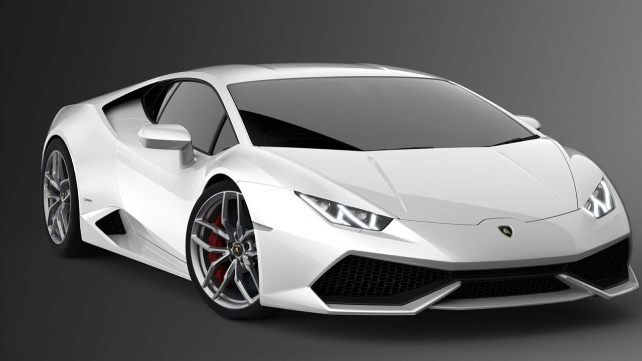 Автомобиль Lamborghini Huracan на дороге