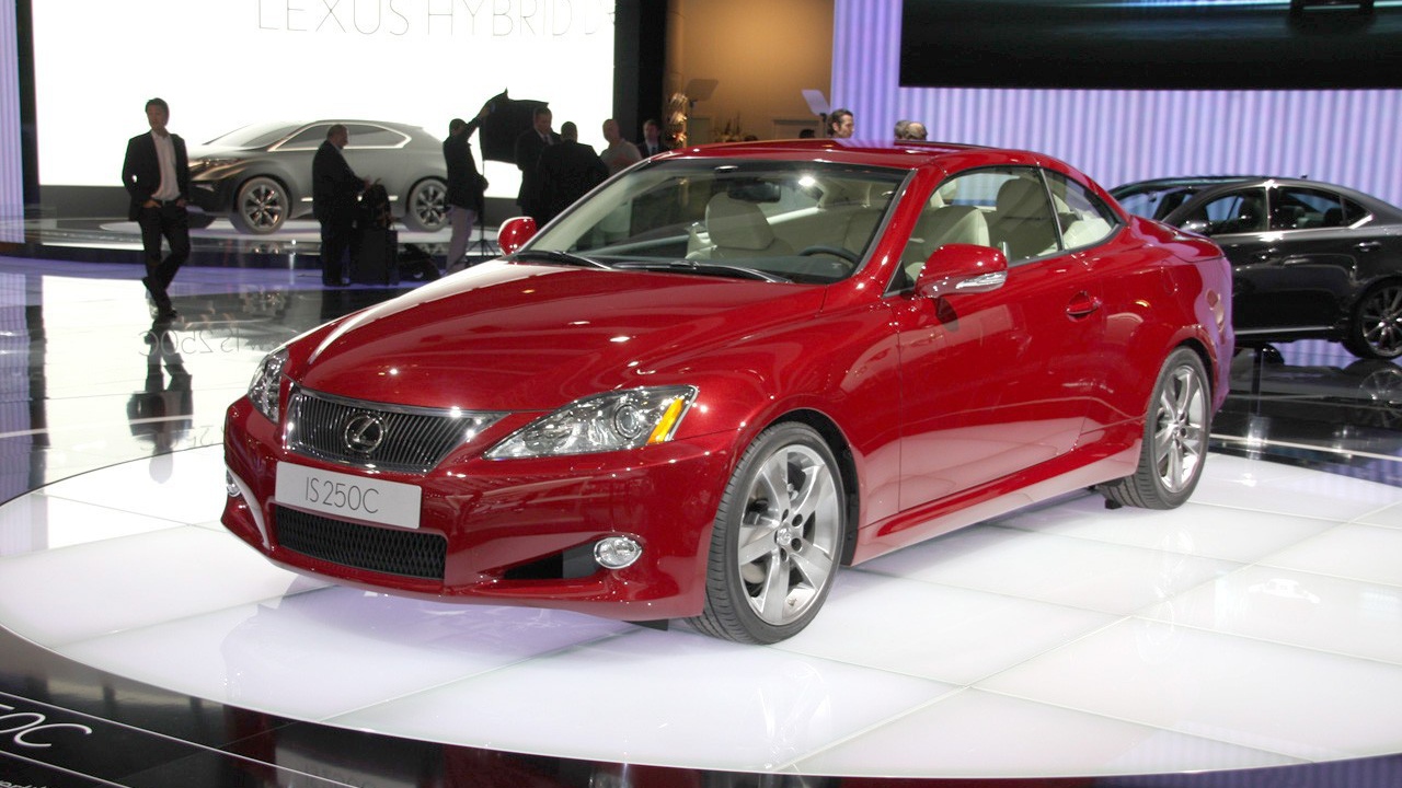 Премьера Lexus IS 250