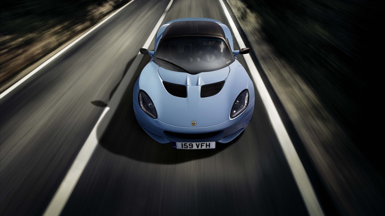 Гоночный Lotus elise