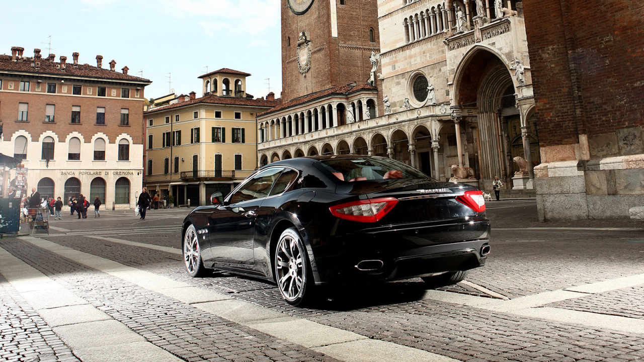Новая машина Maserati Granturismo