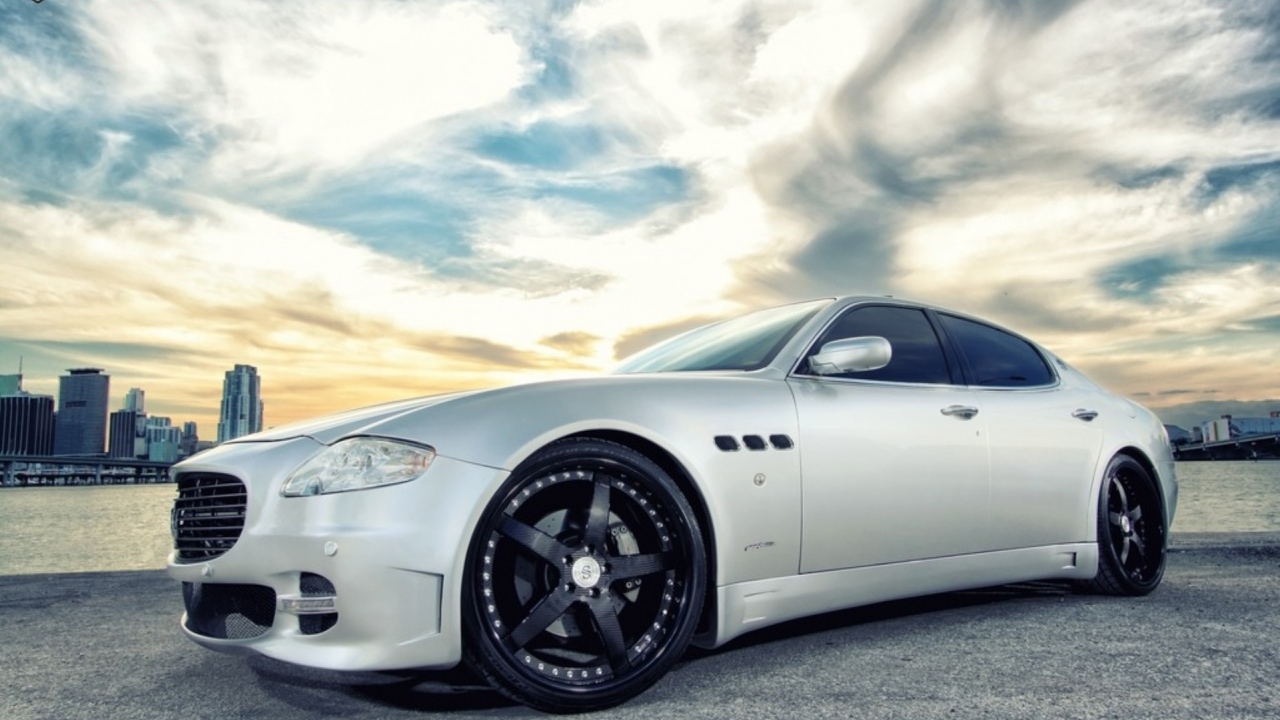 Новый автомобиль Maserati Quattroporte