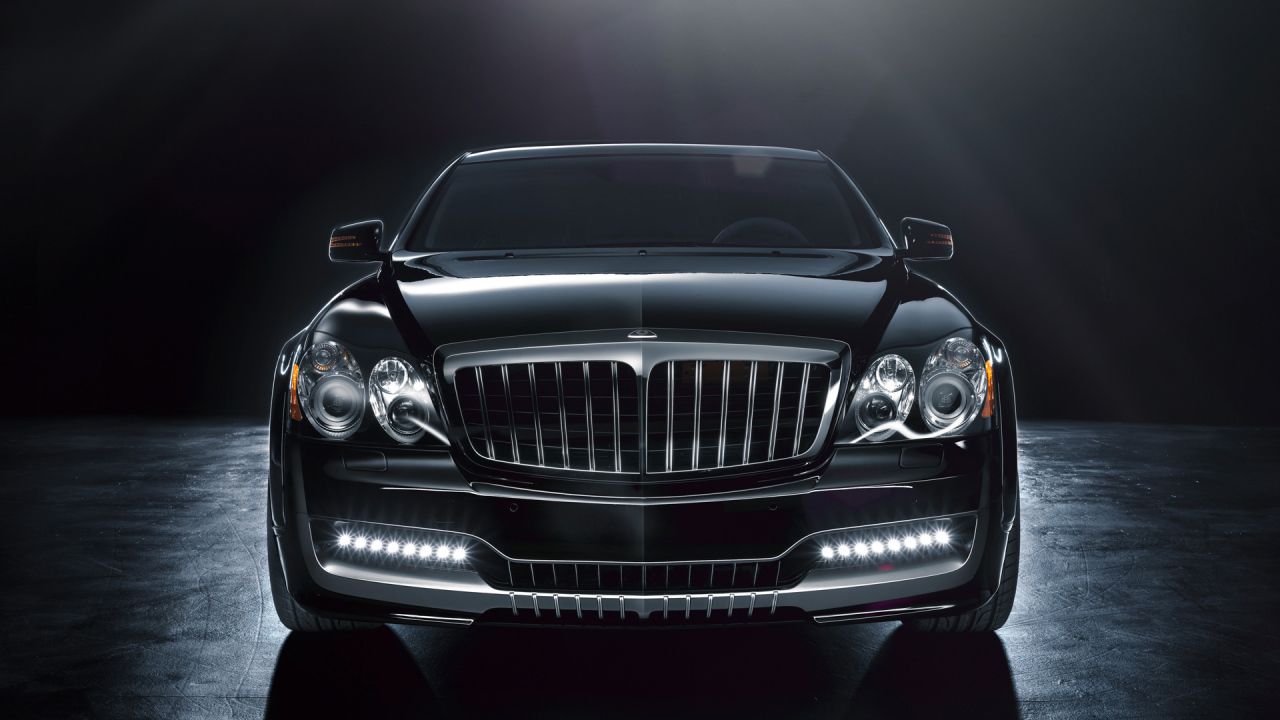Красивый автомобиль Maybach  2014 в Москве