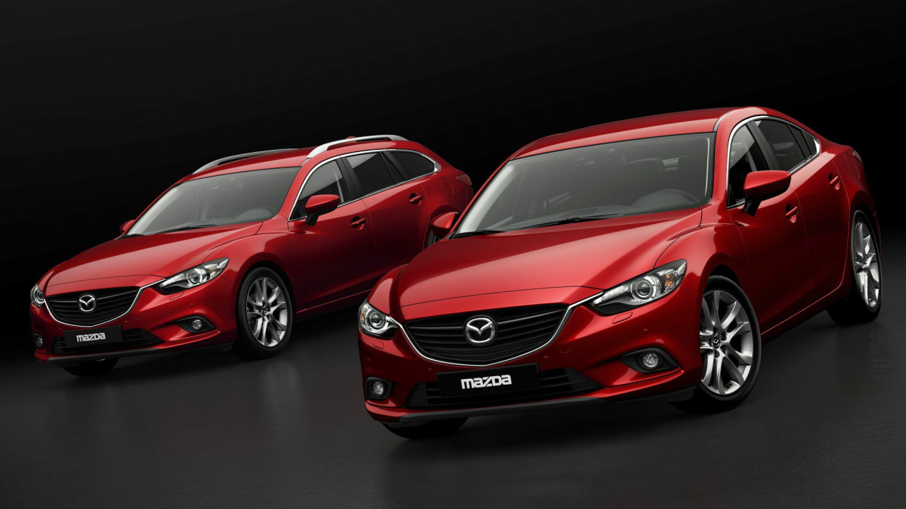 Красивый автомобиль Mazda 6