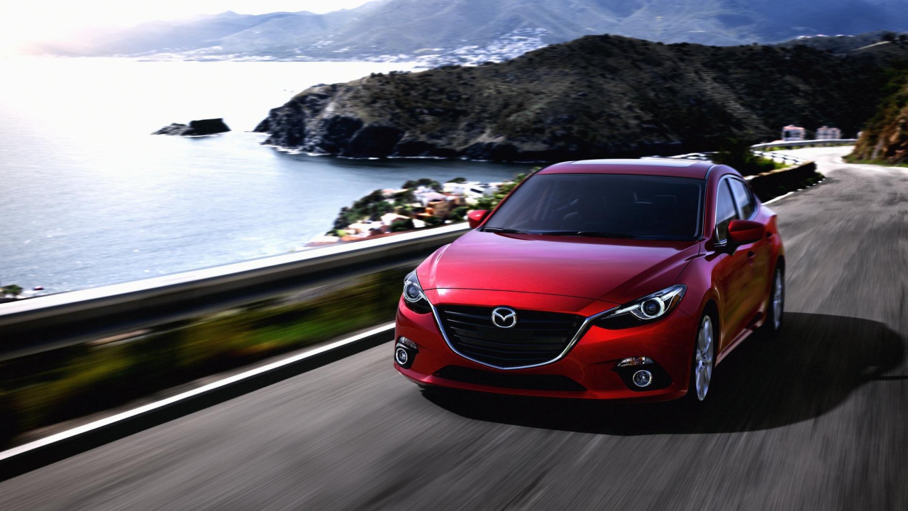Новая машина Mazda 3 2014