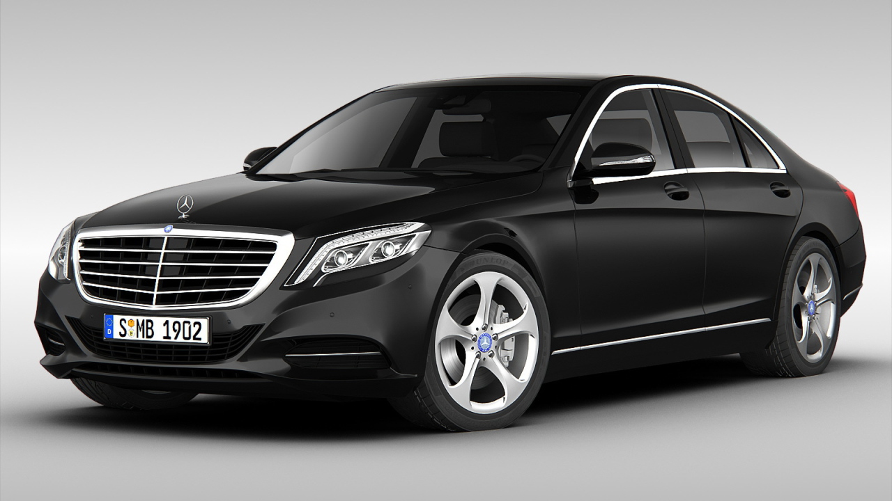 Красивый автомобиль Mercedes C-Class 2014 в Москве