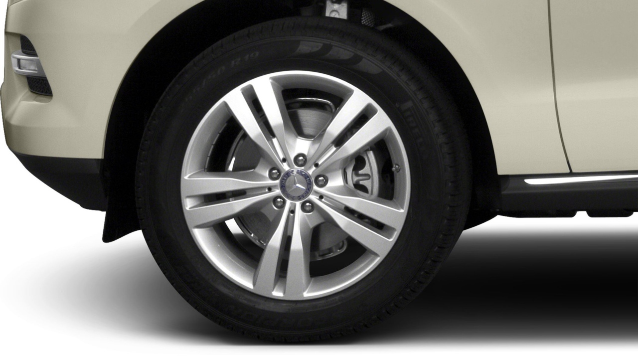 Тест драйв автомобиля Mercedes V-Class 2014