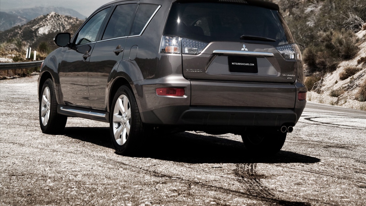 Надежная машина Mitsubishi Outlander