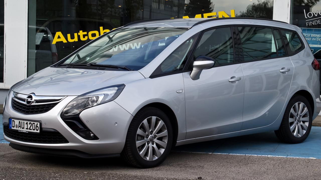 Надежный автомобиль Opel Zafira