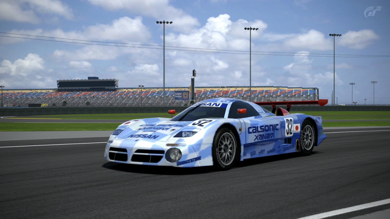 Гоночный автомобиль из видео игры