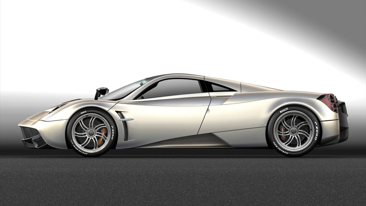 Новая машина Pagani Huayra