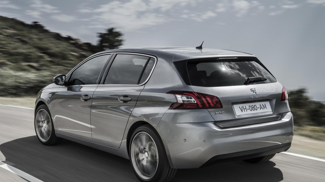 Стремительный Peugeot 308