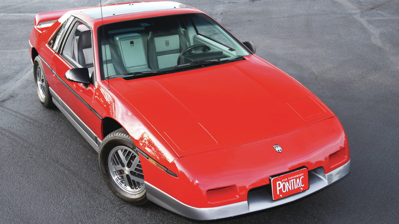 Новый автомобиль Pontiac Fiero