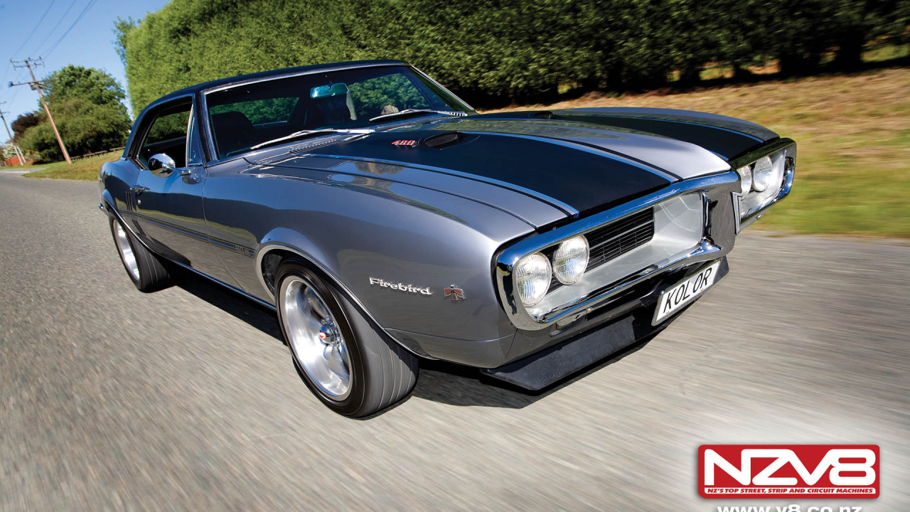 Надежный автомобиль Pontiac Firebird