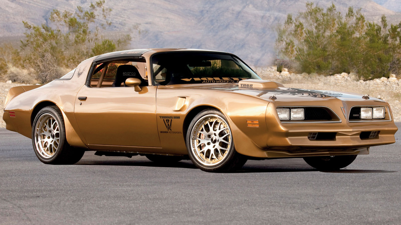 Тест драйв автомобиля Pontiac Trans Am