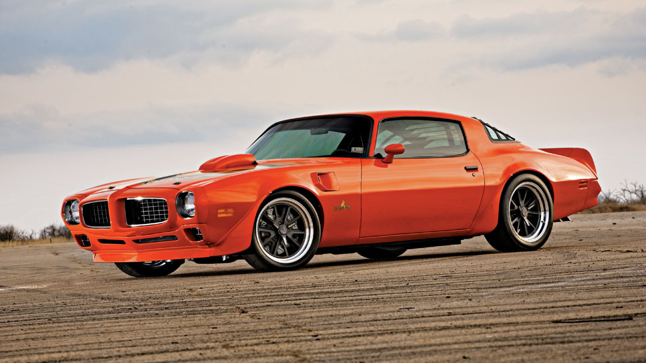 Новая машина Pontiac Trans Am