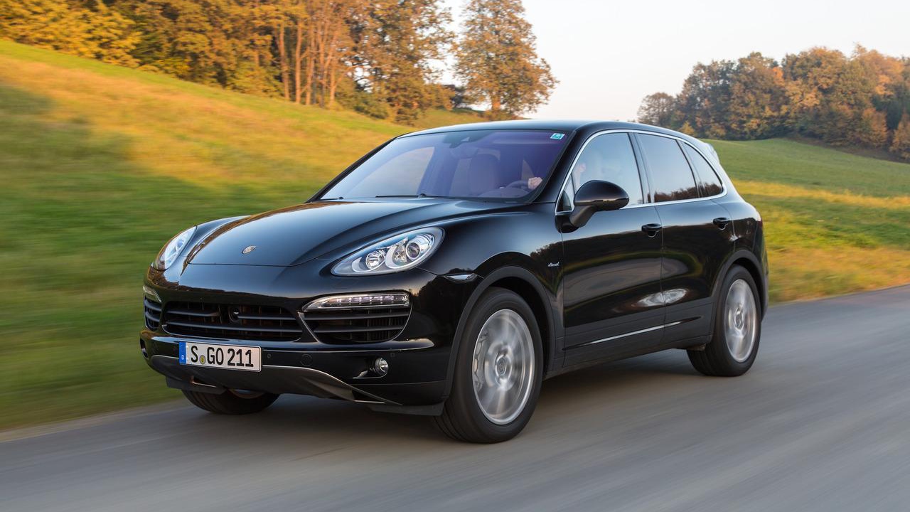 Porsche Cayenne в дороге
