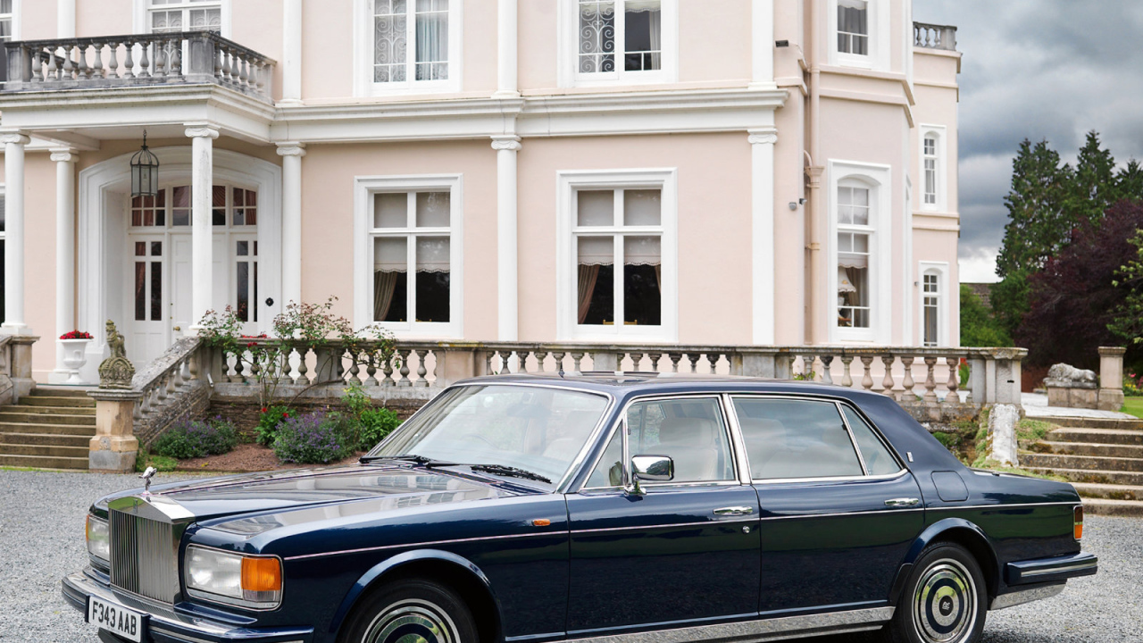 Дизайн автомобиля Rolls Royce Silver Spirit